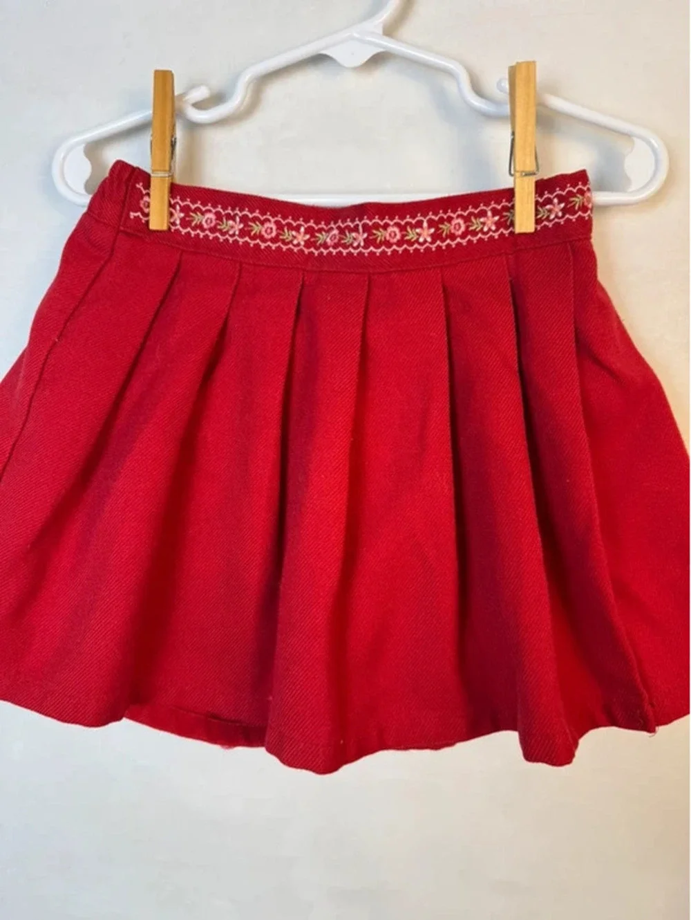 Gymboree red pleated skort size 4T